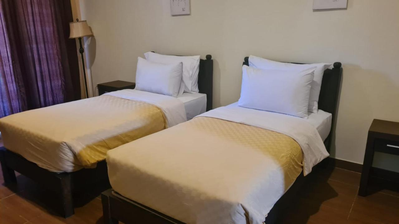 Dalia Budget Hotel Senggigi Exteriör bild