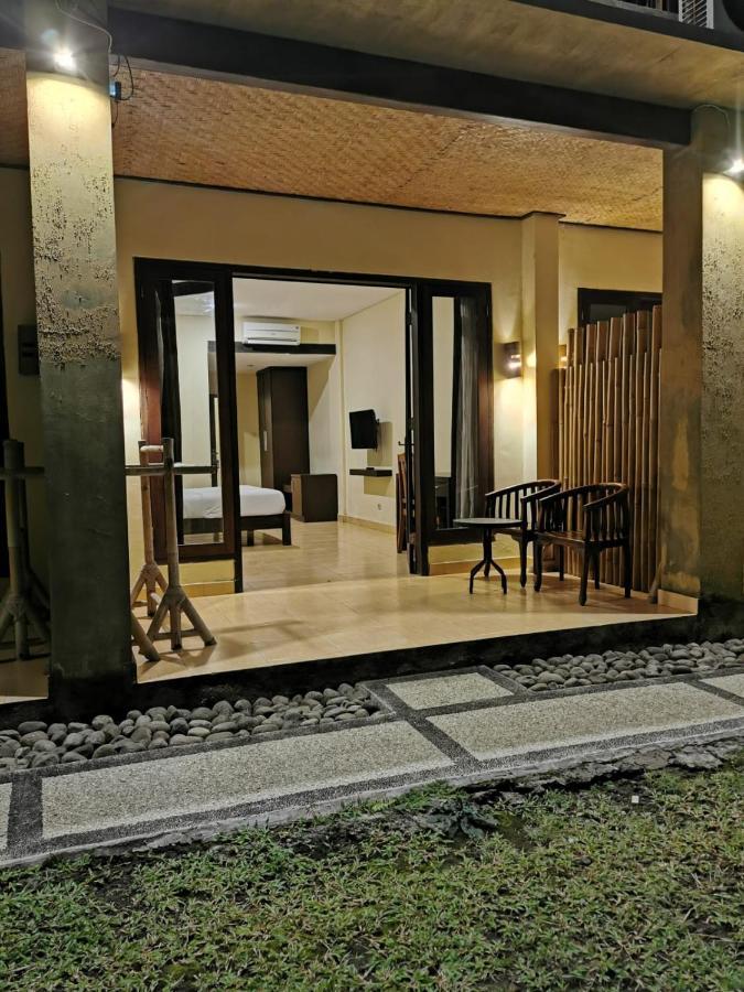 Dalia Budget Hotel Senggigi Exteriör bild