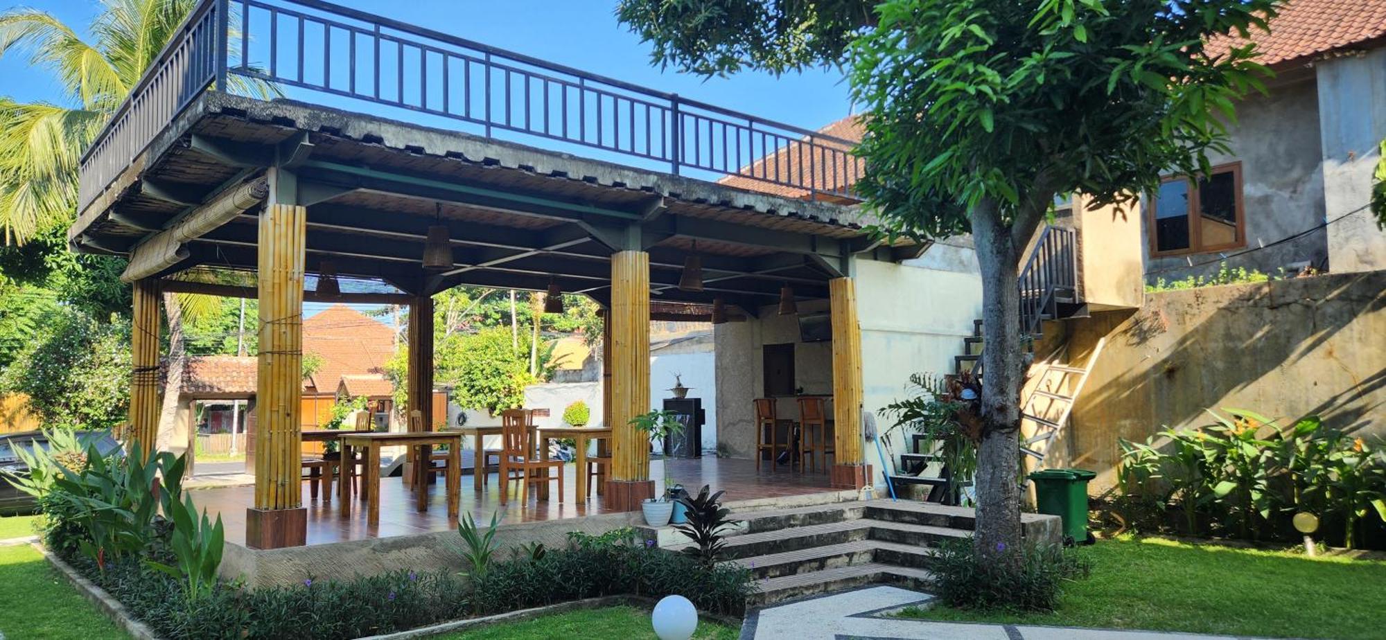 Dalia Budget Hotel Senggigi Exteriör bild