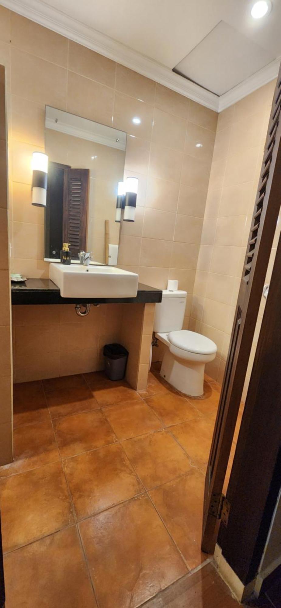Dalia Budget Hotel Senggigi Exteriör bild